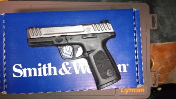 smith and wesson sd9 2.0.jpg