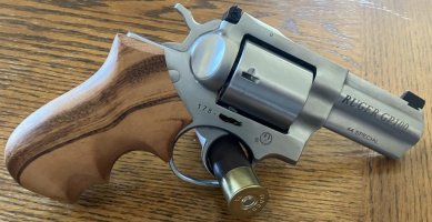 gp100Grips_2_1024_serialblanked.jpg