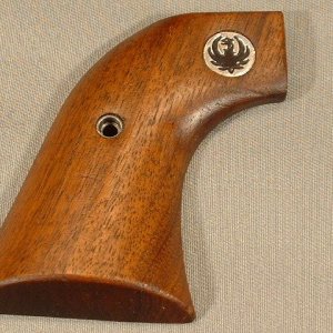 A 'neck feather' grip panel.JPG