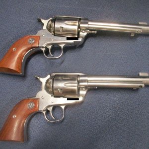 ruger 44 mag vaqueros.JPG