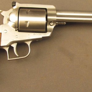 Ruger-Stainless-Steel-Super-Blackhawk-Revolver_100874146_19081_182E9168CCAC62D1.jpg